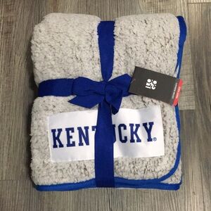 Gray and Blue Kentucky Throw.